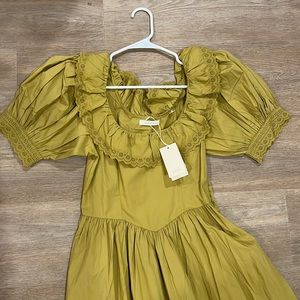 Doen Lupine dress in oregano
